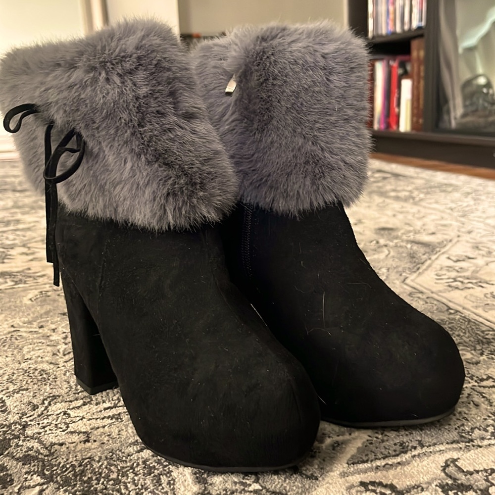 Faux fur top boots